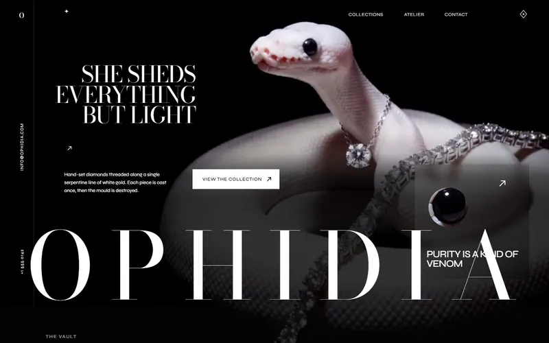 Página inicial do projeto Ophidia: serpente branca com colar de diamantes sobre fundo preto